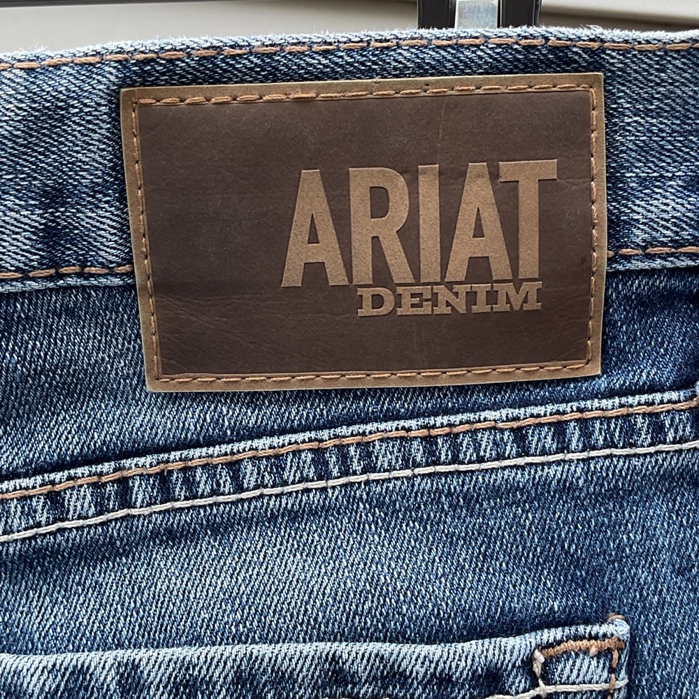 Ariat M7 Men’s Denim Jeans Slim fit Straight leg. Size 29/32. Preowned - Picture 5 of 14